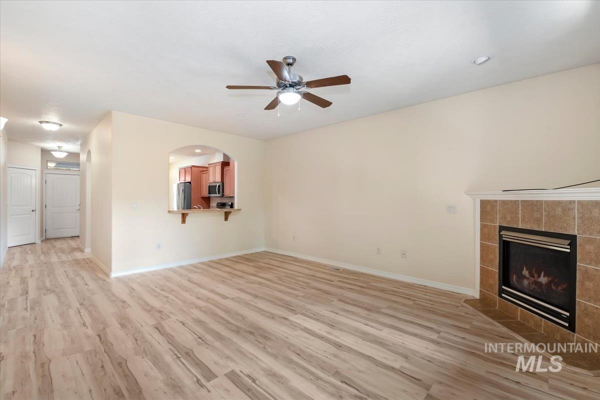9207 W Steve St, Boise, Idaho 83714, 3 Bedrooms, 2 Bathrooms, Residential For Sale, Price $475,000, 98997268