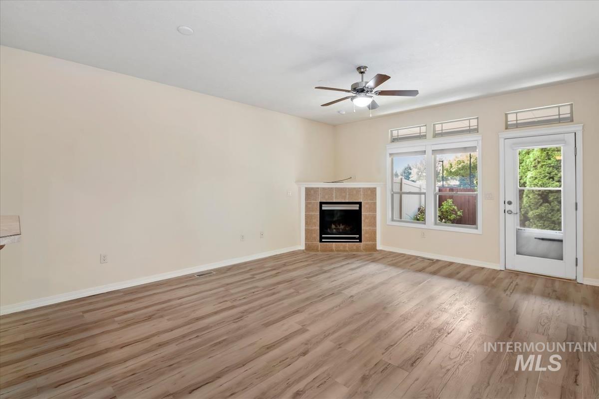 9207 W Steve St, Boise, Idaho 83714, 3 Bedrooms, 2 Bathrooms, Residential For Sale, Price $475,000, 98997268