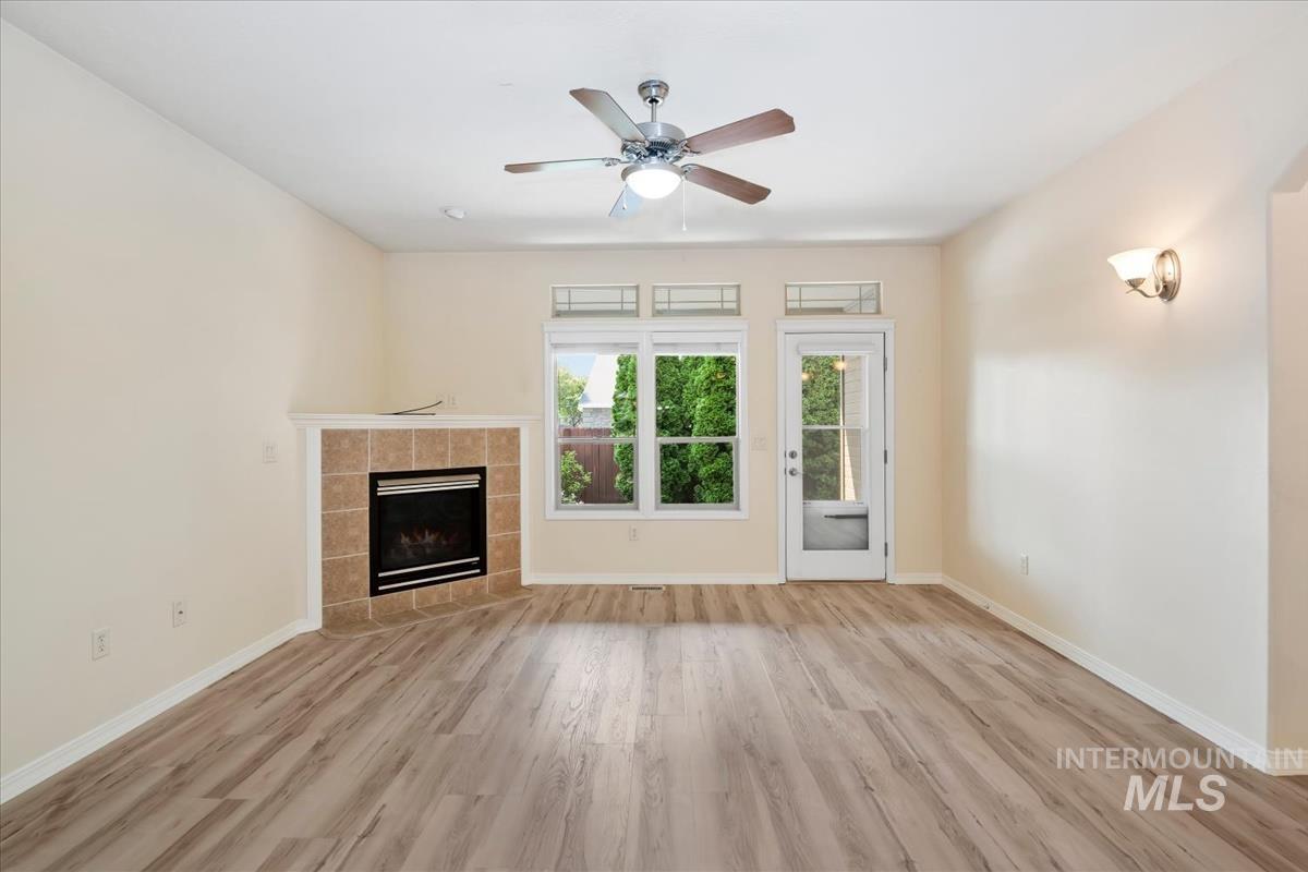9207 W Steve St, Boise, Idaho 83714, 3 Bedrooms, 2 Bathrooms, Residential For Sale, Price $475,000, 98997268