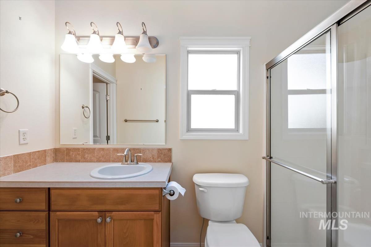 9207 W Steve St, Boise, Idaho 83714, 3 Bedrooms, 2 Bathrooms, Residential For Sale, Price $475,000, 98997268