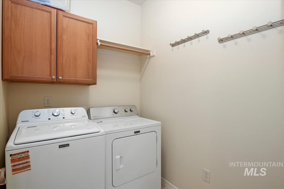 9207 W Steve St, Boise, Idaho 83714, 3 Bedrooms, 2 Bathrooms, Residential For Sale, Price $475,000, 98997268