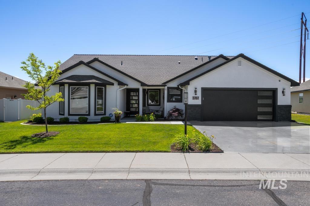 3707 S Edgeview Dr, Nampa, Idaho 83686, 3 Bedrooms, 2.5 Bathrooms, Residential For Sale, Price $599,000, 98997270