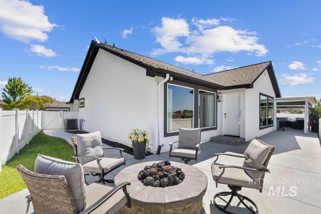 3707 S Edgeview Dr, Nampa, Idaho 83686, 3 Bedrooms, 2.5 Bathrooms, Residential For Sale, Price $599,000, 98997270