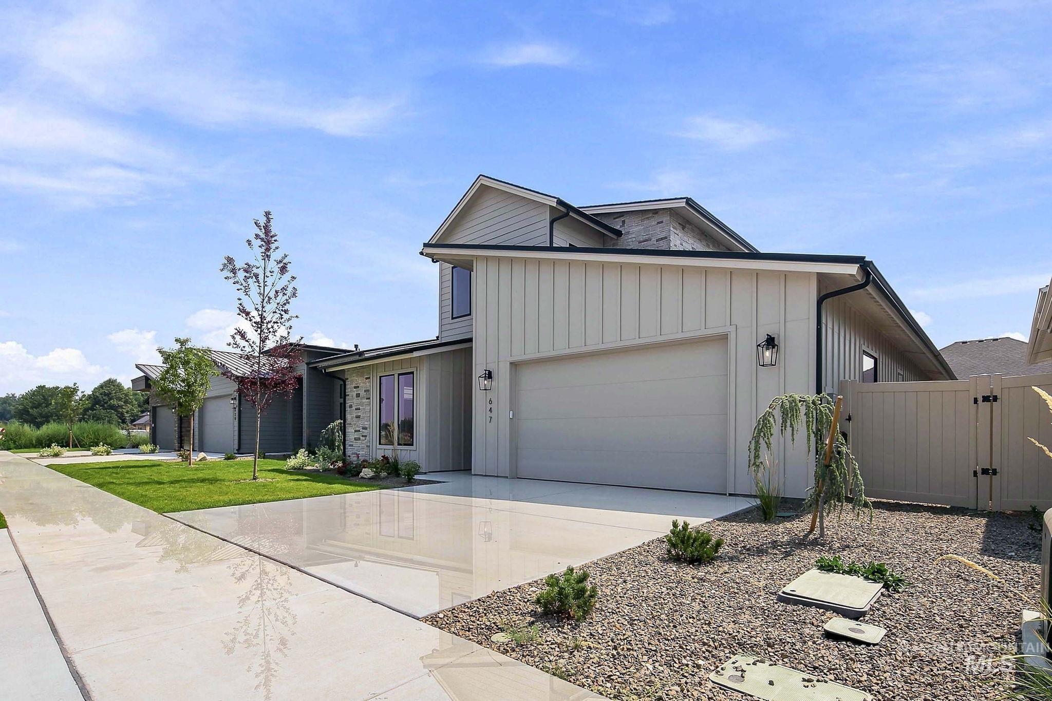 647 W Wrangler, Meridian, Idaho 83646, 4 Bedrooms, 3 Bathrooms, Residential For Sale, Price $848,000, 98997271