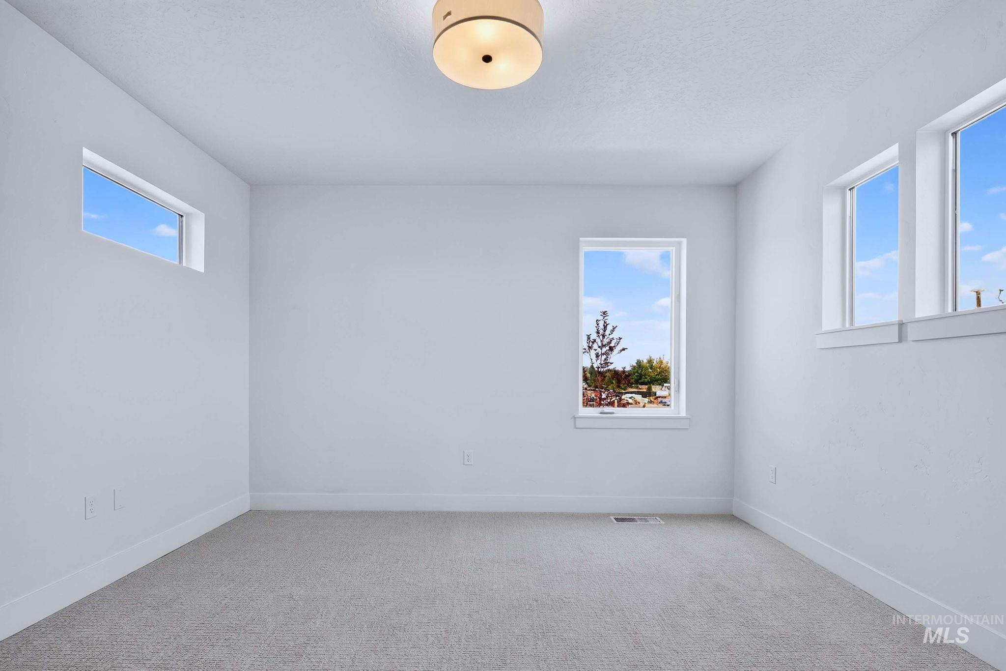 647 W Wrangler, Meridian, Idaho 83646, 4 Bedrooms, 3 Bathrooms, Residential For Sale, Price $848,000, 98997271