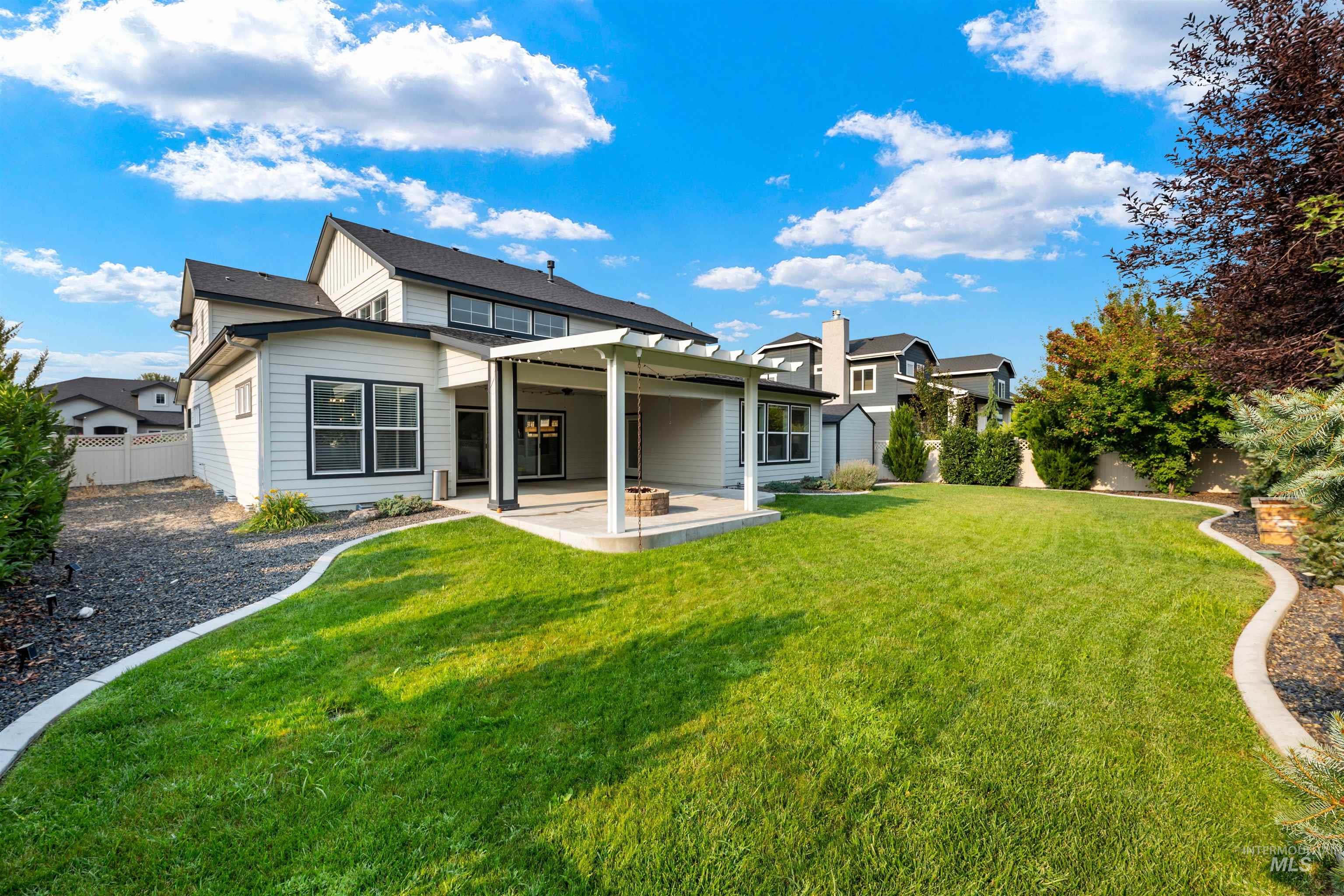 3872 W Anatole Street, Meridian, Idaho 83646, 4 Bedrooms, 2.5 Bathrooms, Residential For Sale, Price $899,900,MLS 98997276