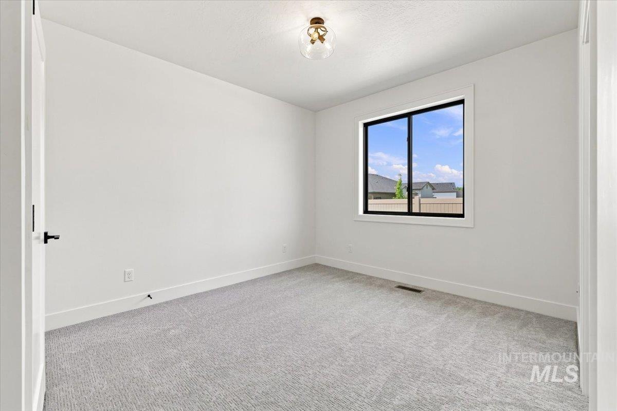 7497 E Midberry Ct, Nampa, Idaho 83687, 3 Bedrooms, 2.5 Bathrooms, Residential For Sale, Price $860,000,MLS 98997278