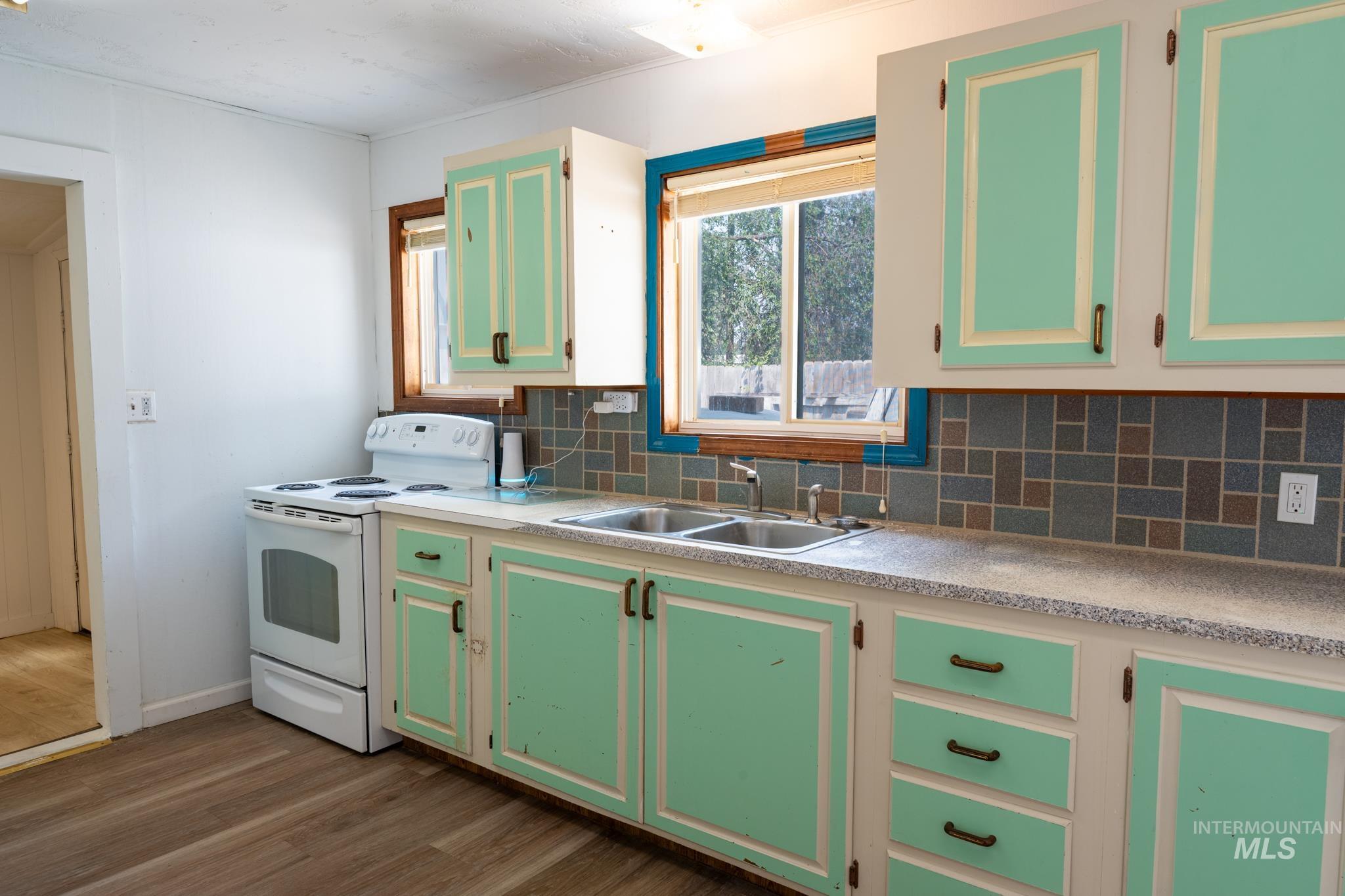 729 NW 2nd St, Ontario, Oregon 97914, 3 Bedrooms, 1 Bathroom, Residential For Sale, Price $239,000, 98997279