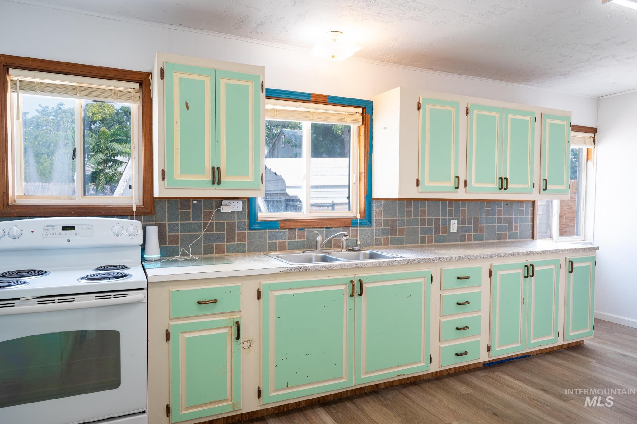 729 NW 2nd St, Ontario, Oregon 97914, 3 Bedrooms, 1 Bathroom, Residential For Sale, Price $239,000, 98997279