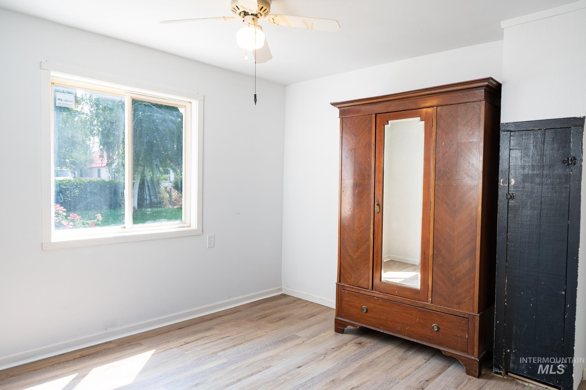 729 NW 2nd St, Ontario, Oregon 97914, 3 Bedrooms, 1 Bathroom, Residential For Sale, Price $239,000, 98997279