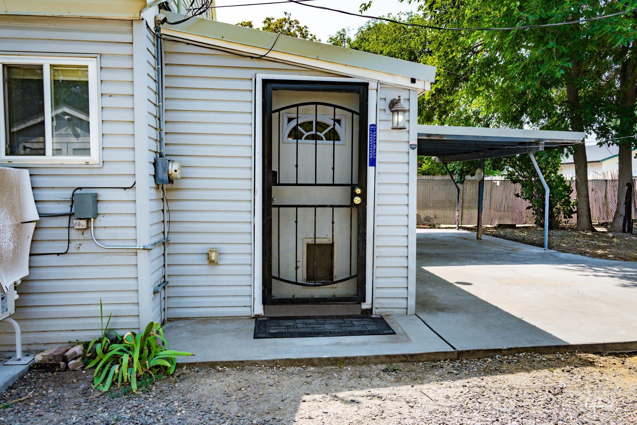 729 NW 2nd St, Ontario, Oregon 97914, 3 Bedrooms, 1 Bathroom, Residential For Sale, Price $239,000, 98997279