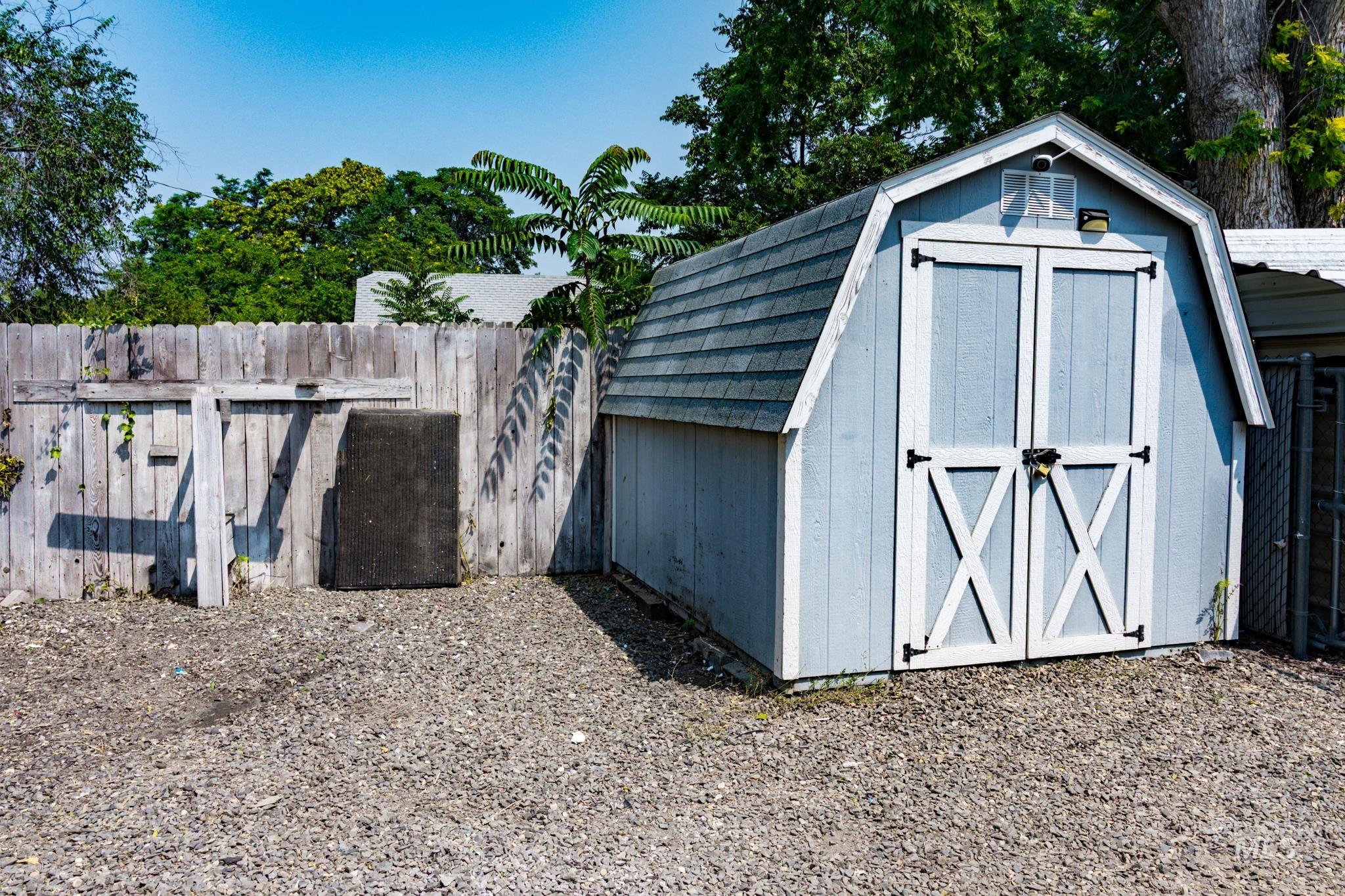 729 NW 2nd St, Ontario, Oregon 97914, 3 Bedrooms, 1 Bathroom, Residential For Sale, Price $239,000, 98997279