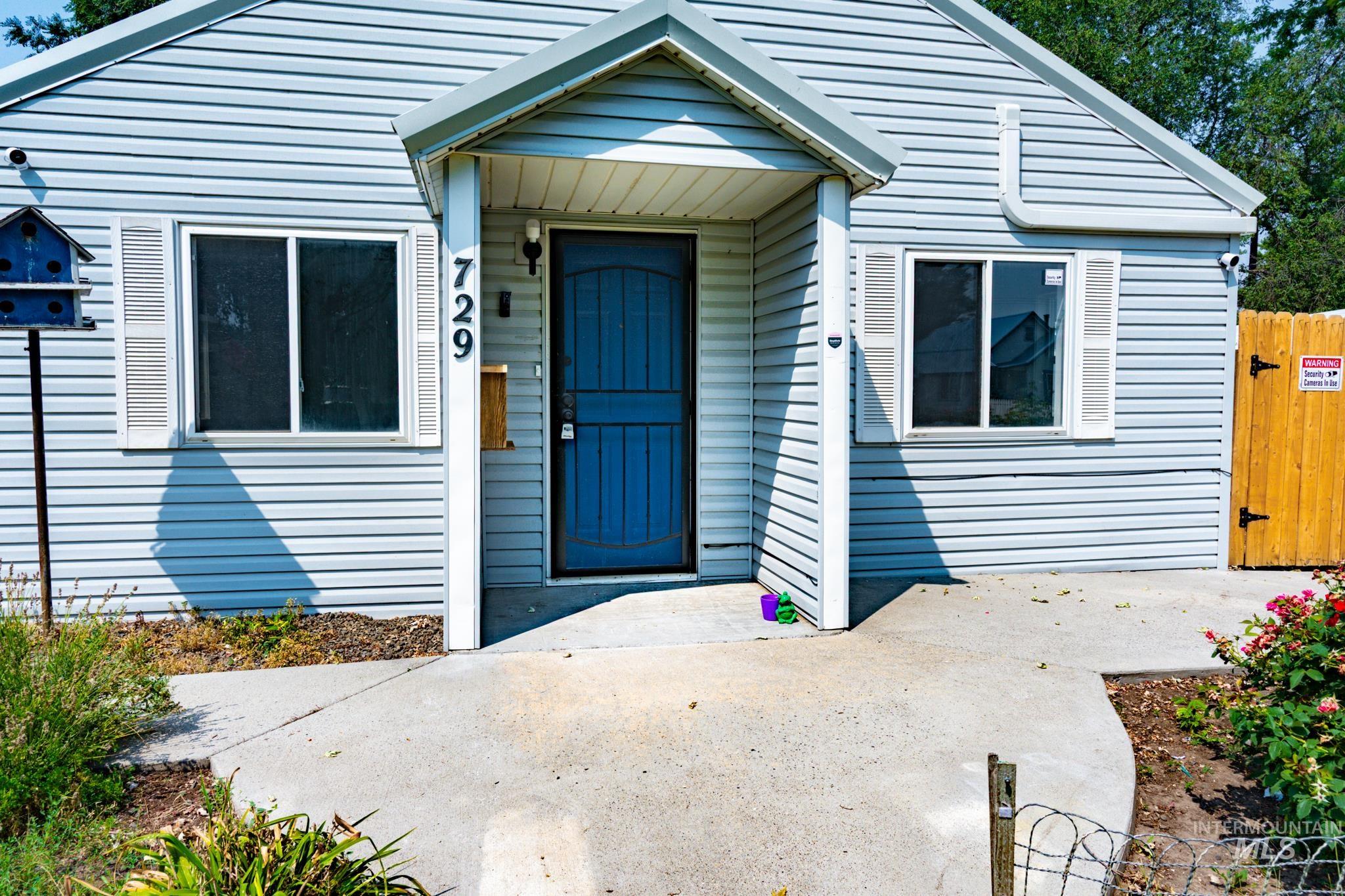 729 NW 2nd St, Ontario, Oregon 97914, 3 Bedrooms, 1 Bathroom, Residential For Sale, Price $239,000, 98997279