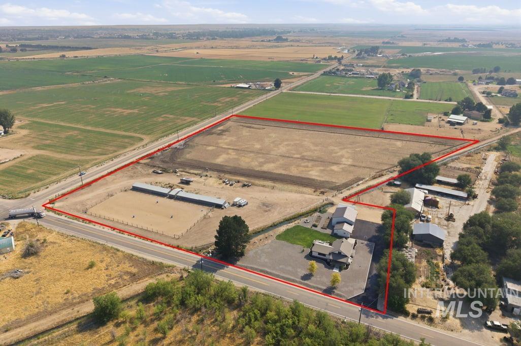 1600 S Eagle Rd, Kuna, Idaho 83634, 3 Bedrooms, 2 Bathrooms, Residential For Sale, Price $1,189,000,MLS 98997280