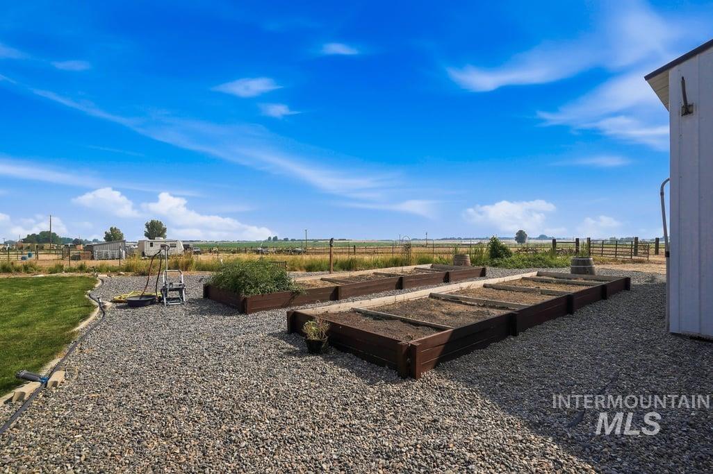 1600 S Eagle Rd, Kuna, Idaho 83634, 3 Bedrooms, 2 Bathrooms, Residential For Sale, Price $1,189,000,MLS 98997280