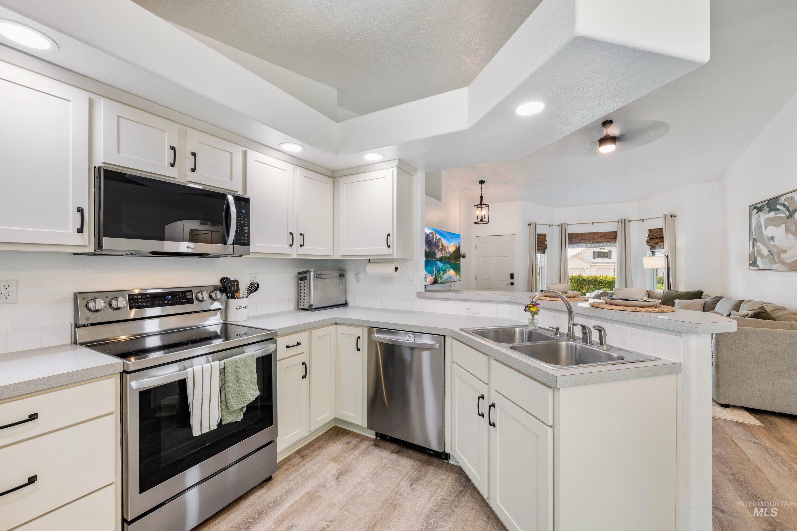 1427 N Antimony Pl, Kuna, Idaho 83634, 3 Bedrooms, 2 Bathrooms, Residential For Sale, Price $389,900, 98997283