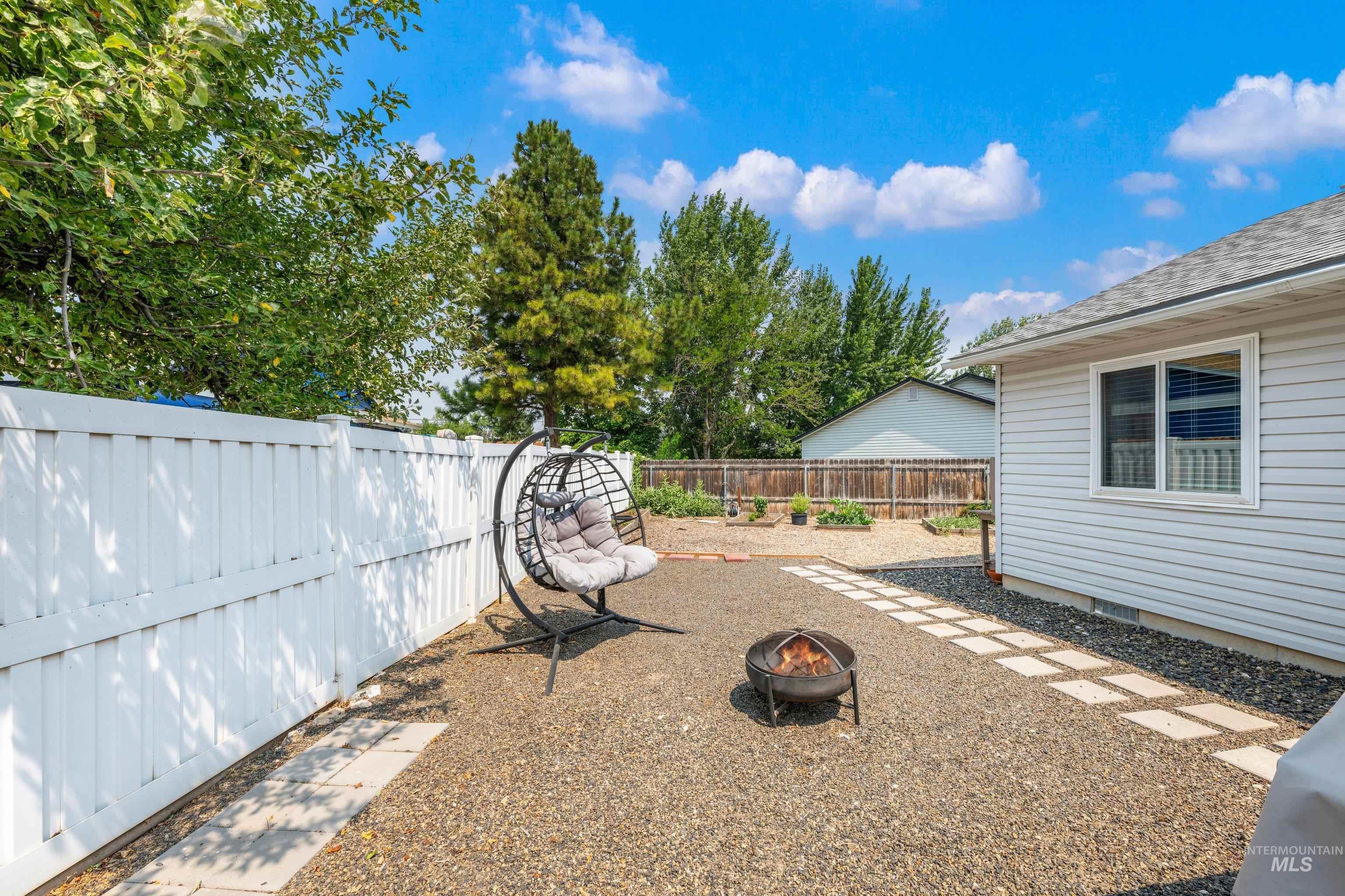 1427 N Antimony Pl, Kuna, Idaho 83634, 3 Bedrooms, 2 Bathrooms, Residential For Sale, Price $389,900, 98997283