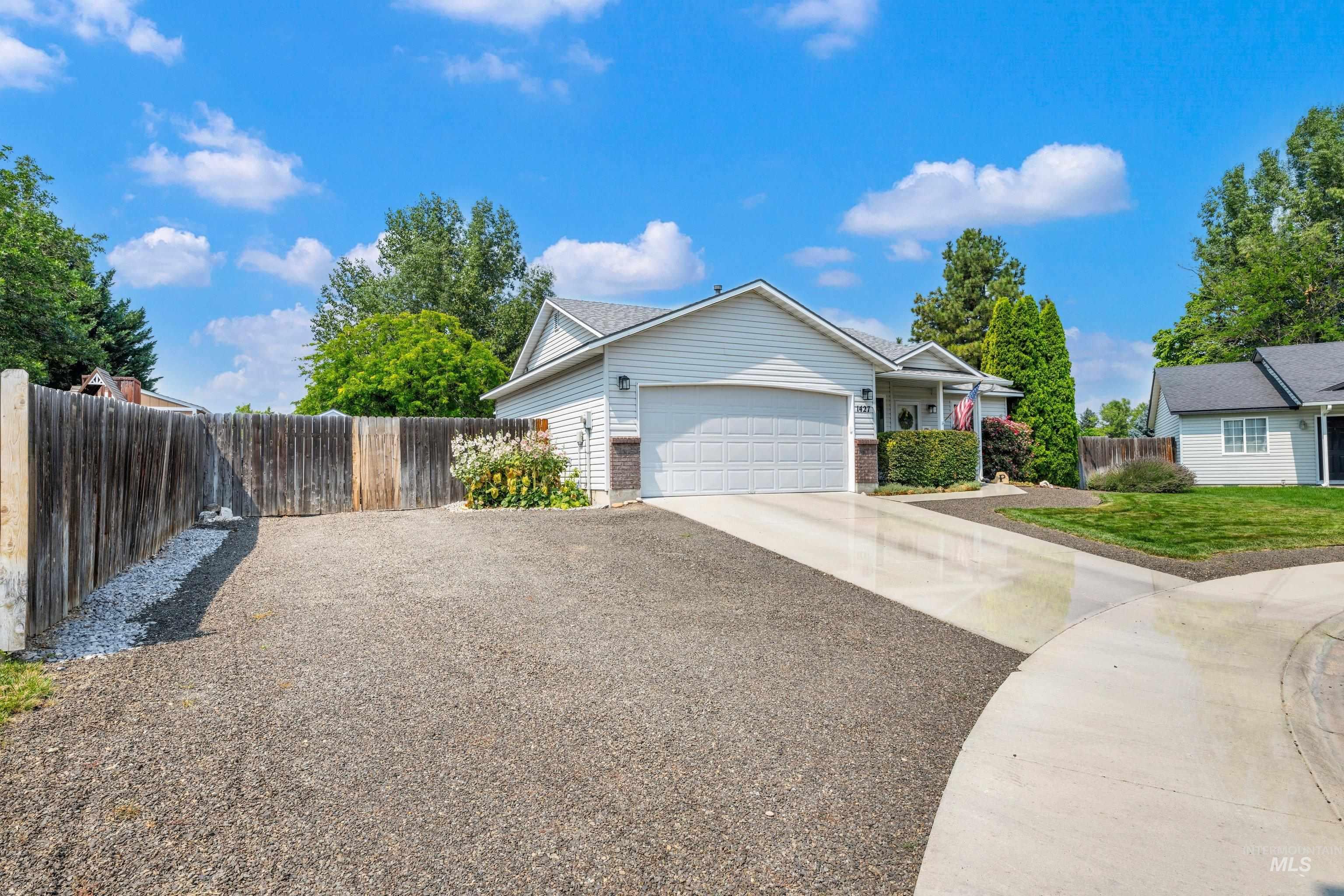 1427 N Antimony Pl, Kuna, Idaho 83634, 3 Bedrooms, 2 Bathrooms, Residential For Sale, Price $389,900, 98997283