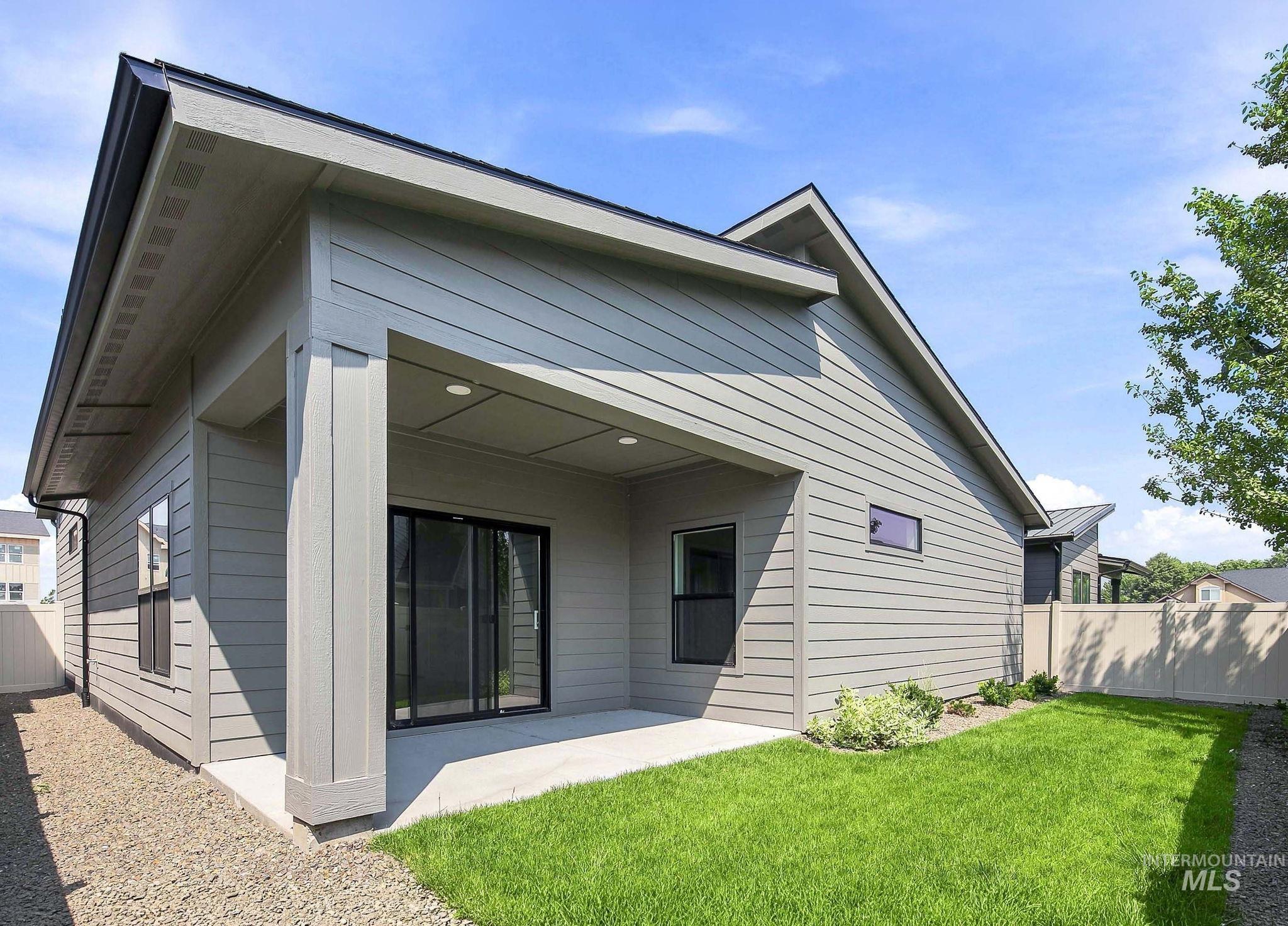 629 W Wrangler, Meridian, Idaho 83646, 3 Bedrooms, 2 Bathrooms, Residential For Sale, Price $560,500, 98997284
