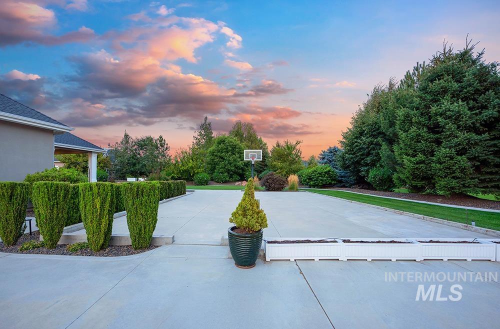 3220 S Osterley Ave, Eagle, Idaho 83616, 6 Bedrooms, 5 Bathrooms, Residential For Sale, Price $1,999,000,MLS 98997285