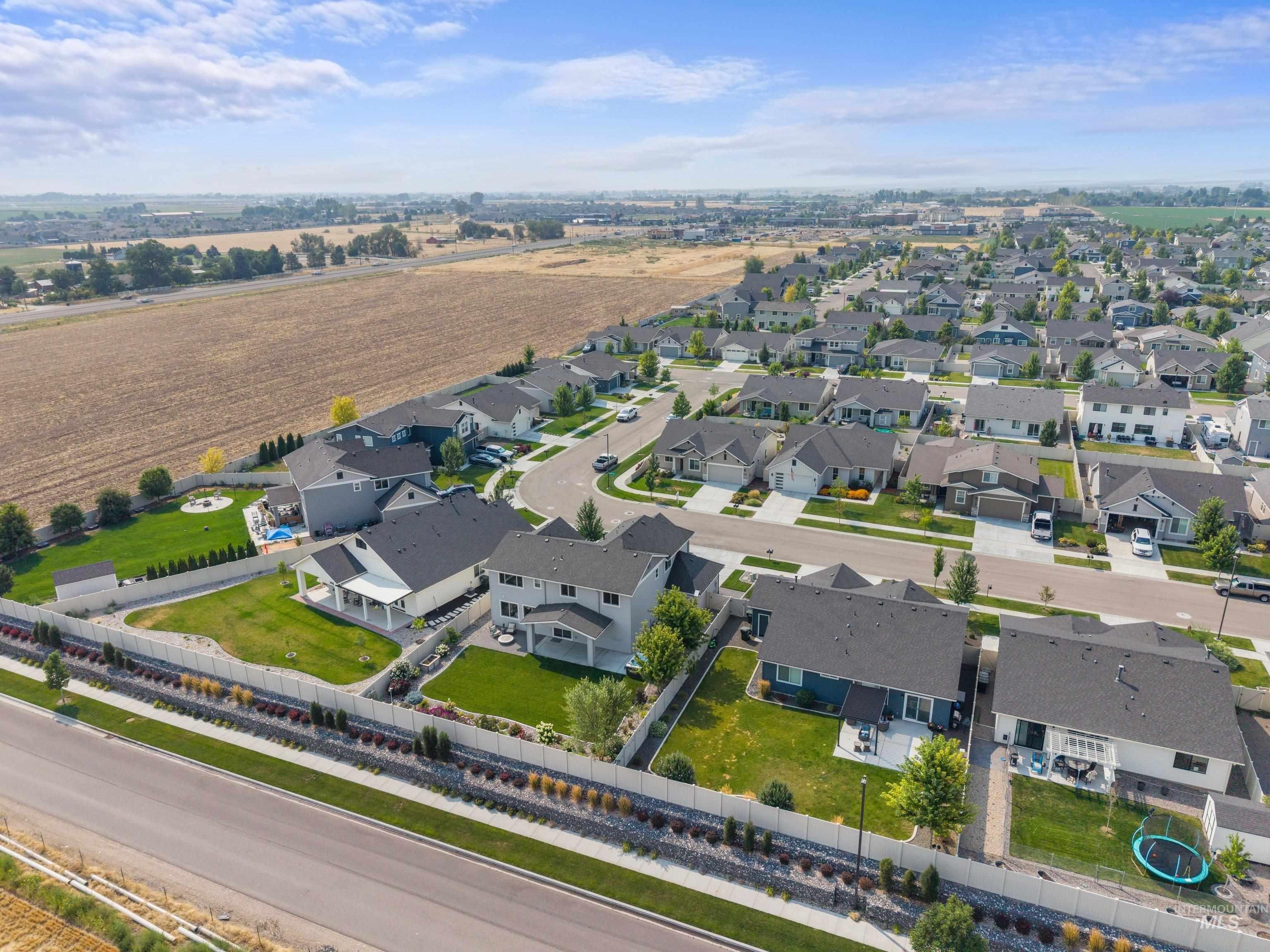 1306 E Sweet Pearl St, Kuna, Idaho 83634, 5 Bedrooms, 4 Bathrooms, Residential For Sale, Price $675,000, 98997288