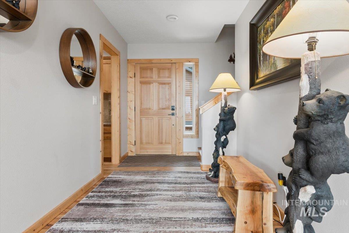 18 Creek Hollow Dr, Garden Valley, Idaho 83622, 3 Bedrooms, 2.5 Bathrooms, Residential For Sale, Price $1,499,000, 98997289
