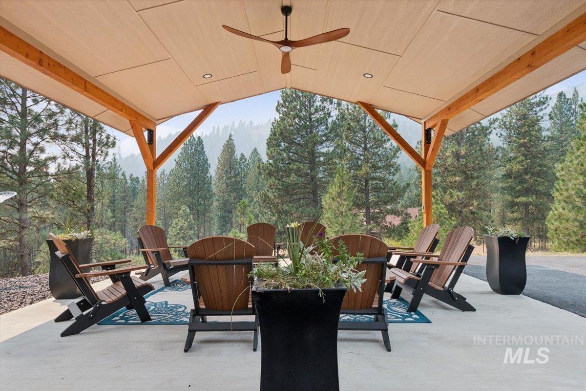 18 Creek Hollow Dr, Garden Valley, Idaho 83622, 3 Bedrooms, 2.5 Bathrooms, Residential For Sale, Price $1,499,000, 98997289