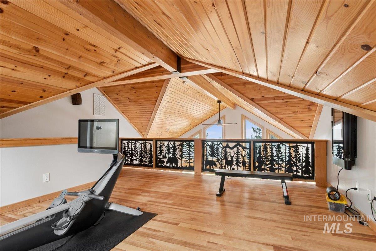 18 Creek Hollow Dr, Garden Valley, Idaho 83622, 3 Bedrooms, 2.5 Bathrooms, Residential For Sale, Price $1,499,000, 98997289