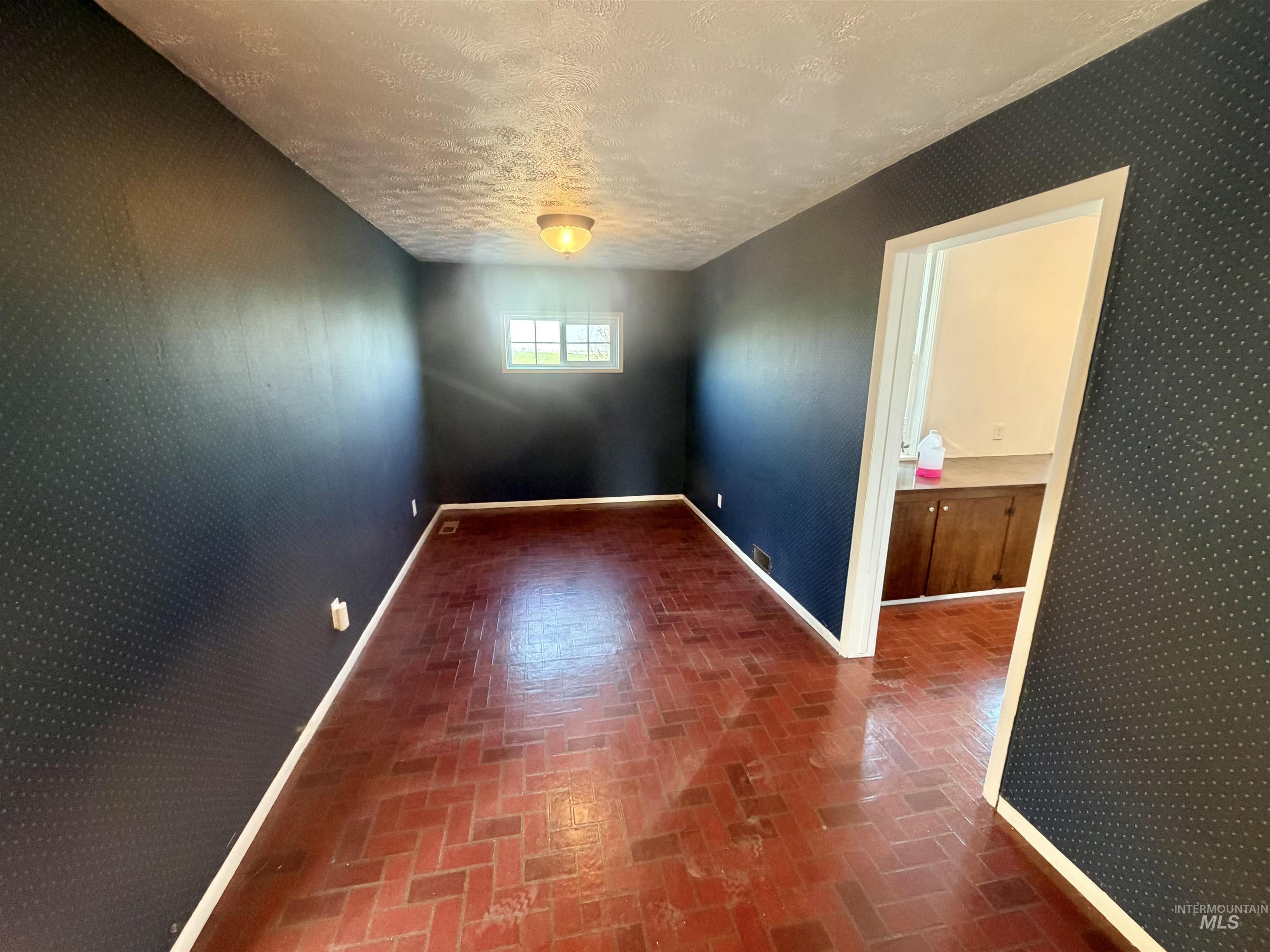 729 Morgan Ave, Ontario, Oregon 97914, 5 Bedrooms, 1.5 Bathrooms, Residential For Sale, Price $575,000, 98997291