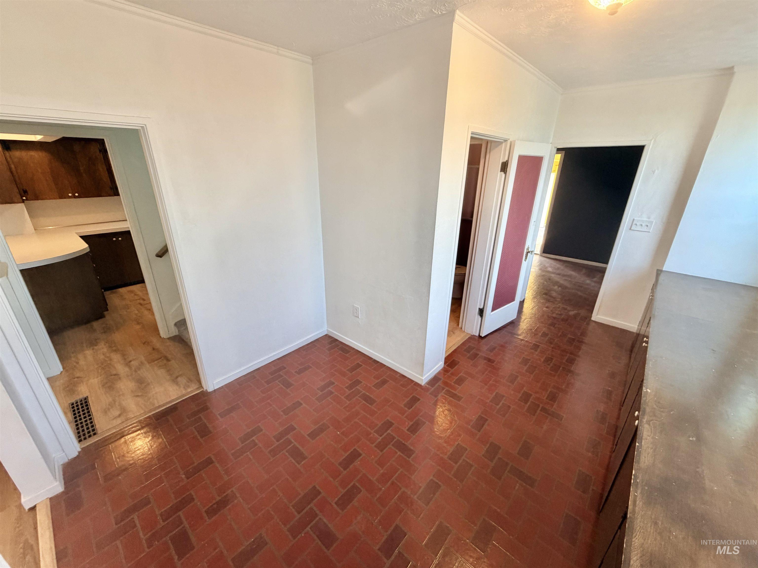 729 Morgan Ave, Ontario, Oregon 97914, 5 Bedrooms, 1.5 Bathrooms, Residential For Sale, Price $575,000, 98997291