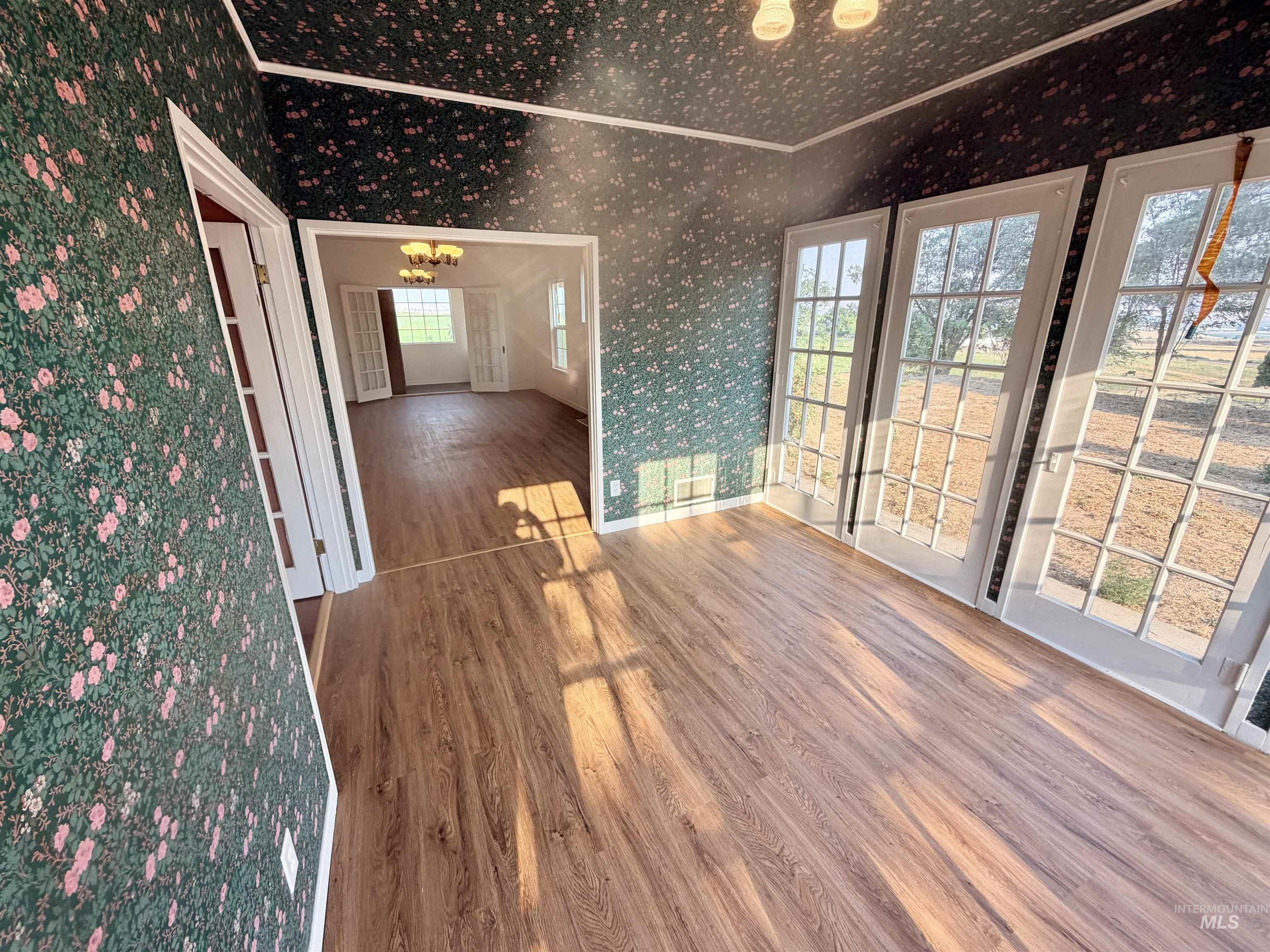 729 Morgan Ave, Ontario, Oregon 97914, 5 Bedrooms, 1.5 Bathrooms, Residential For Sale, Price $575,000, 98997291
