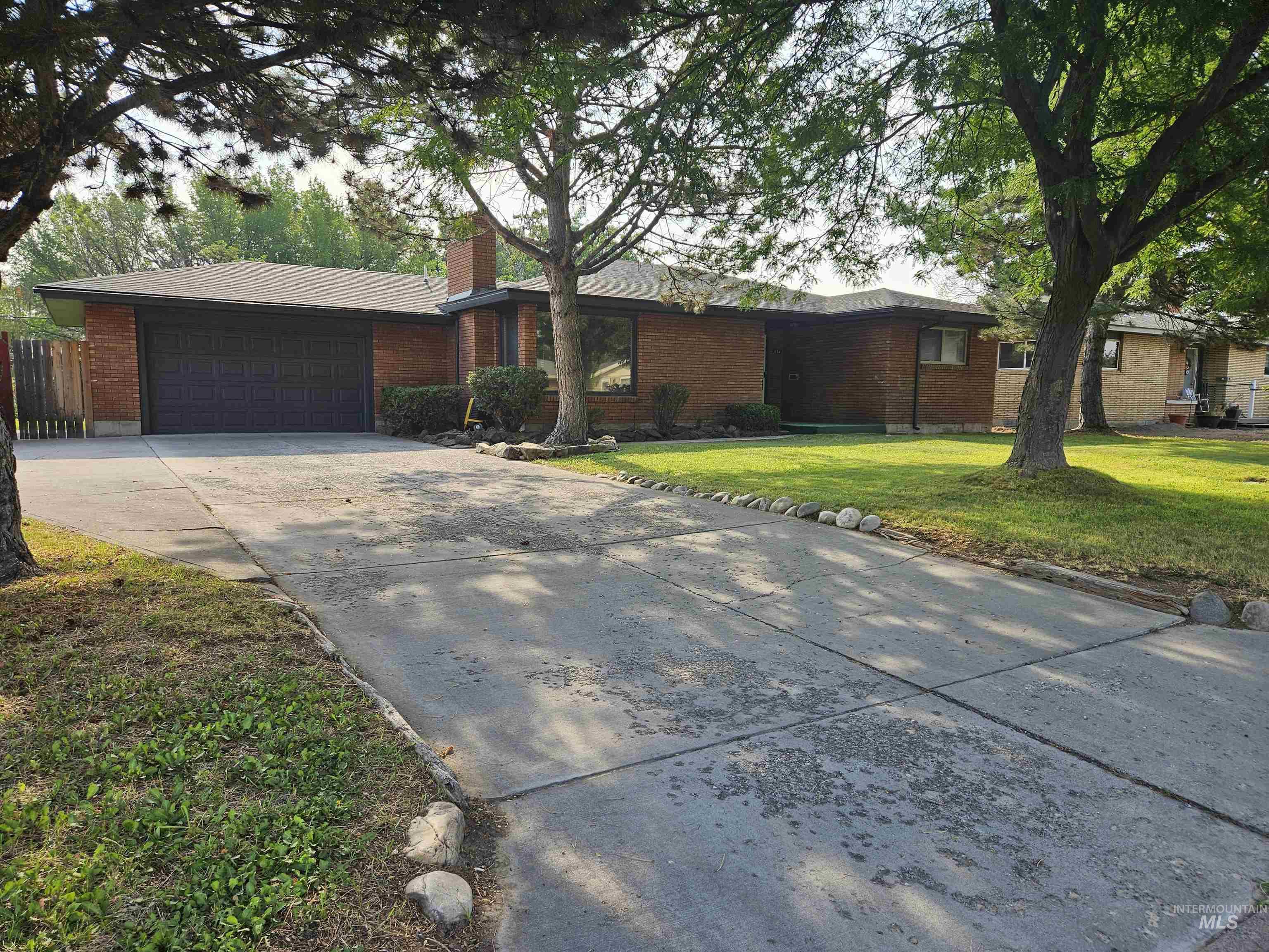 604 Monte Vista, Twin Falls, Idaho 83301, 2 Bedrooms, 2 Bathrooms, Residential For Sale, Price $334,999, 98997296