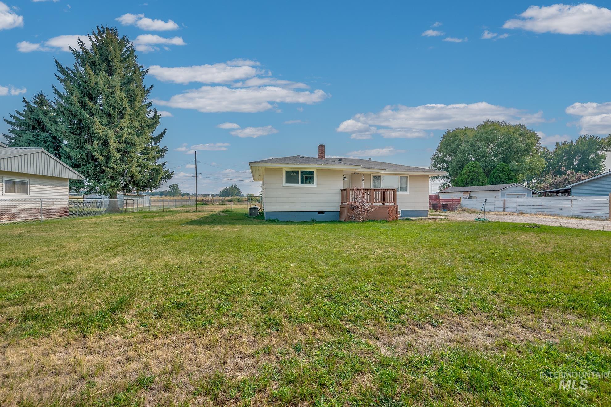 1707 Baker Ln, Payette, Idaho 83661, 4 Bedrooms, 2 Bathrooms, Residential For Sale, Price $407,200,MLS 98997297