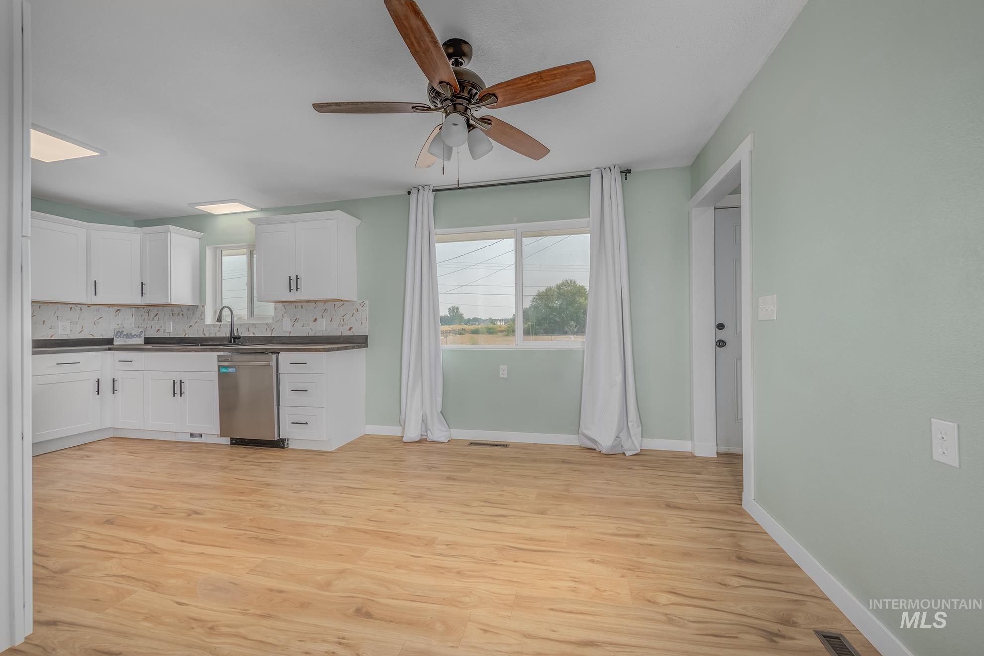 1707 Baker Ln, Payette, Idaho 83661, 4 Bedrooms, 2 Bathrooms, Residential For Sale, Price $407,200,MLS 98997297
