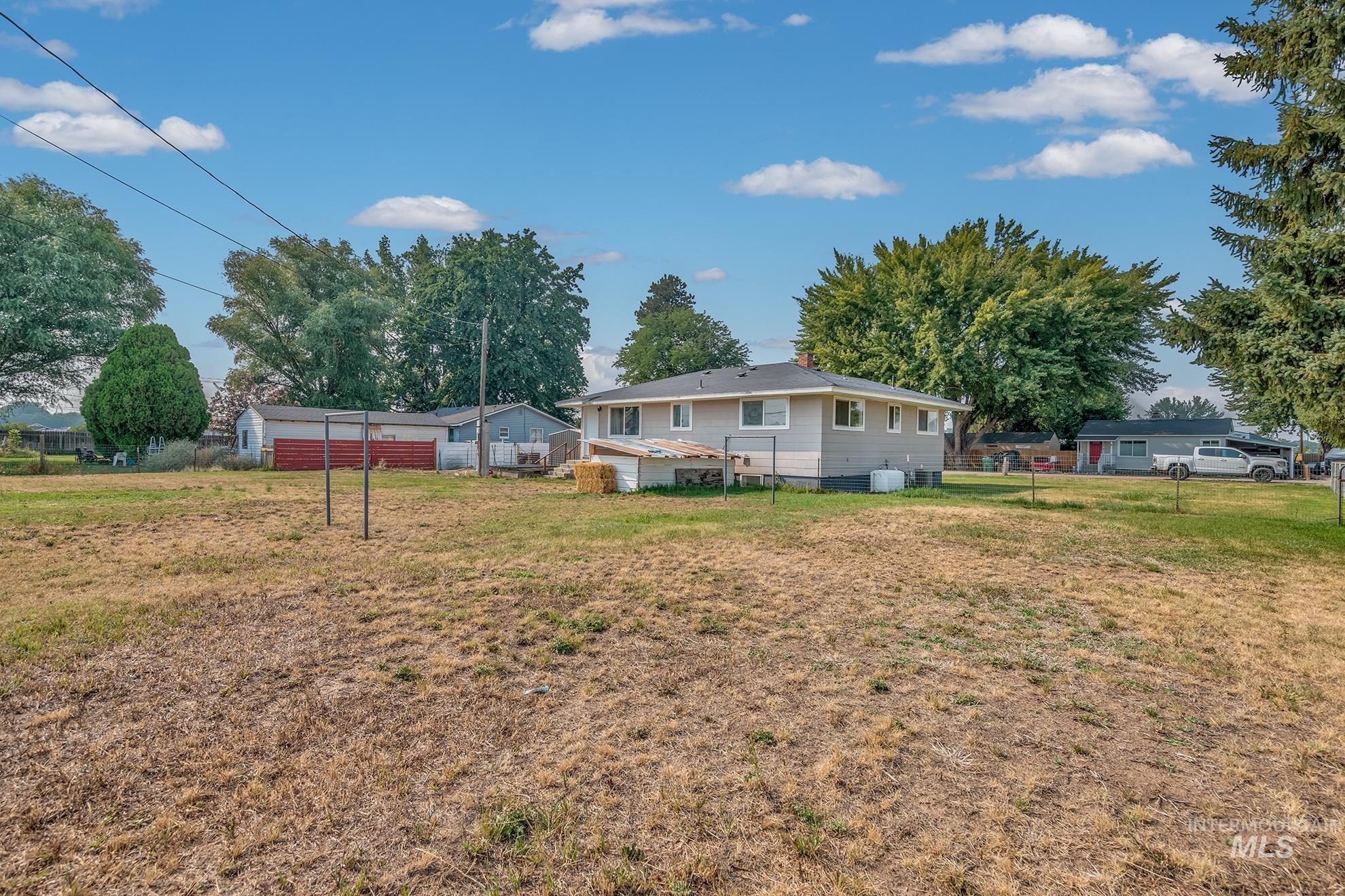 1707 Baker Ln, Payette, Idaho 83661, 4 Bedrooms, 2 Bathrooms, Residential For Sale, Price $407,200,MLS 98997297