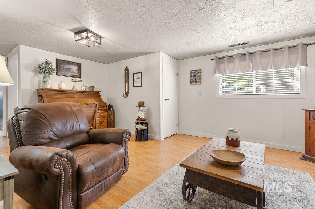 2212 10th Avenue, Clarkston, Washington 99403, 3 Bedrooms, 2 Bathrooms, Residential For Sale, Price $419,500,MLS 98997298