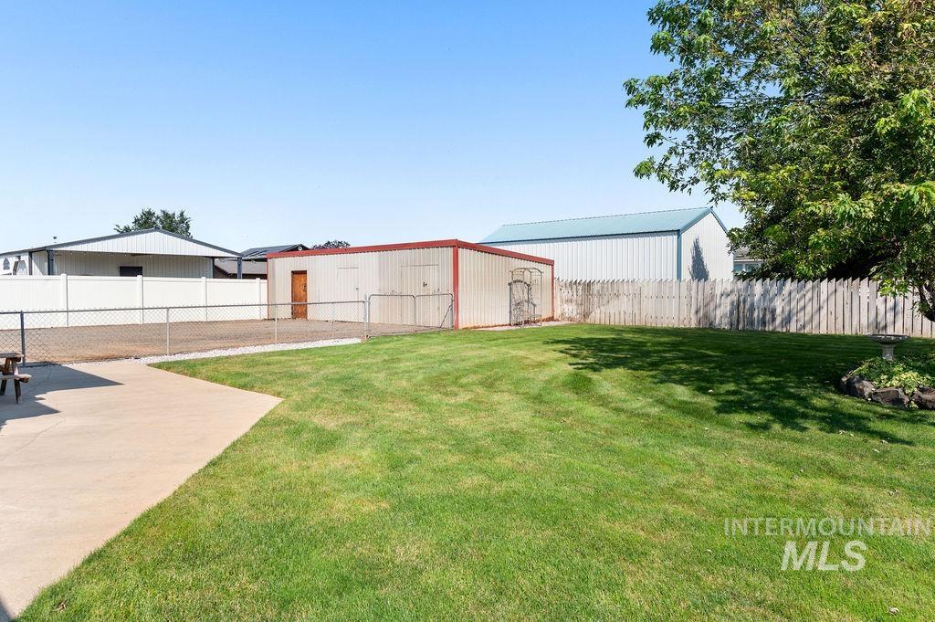2212 10th Avenue, Clarkston, Washington 99403, 3 Bedrooms, 2 Bathrooms, Residential For Sale, Price $419,500,MLS 98997298