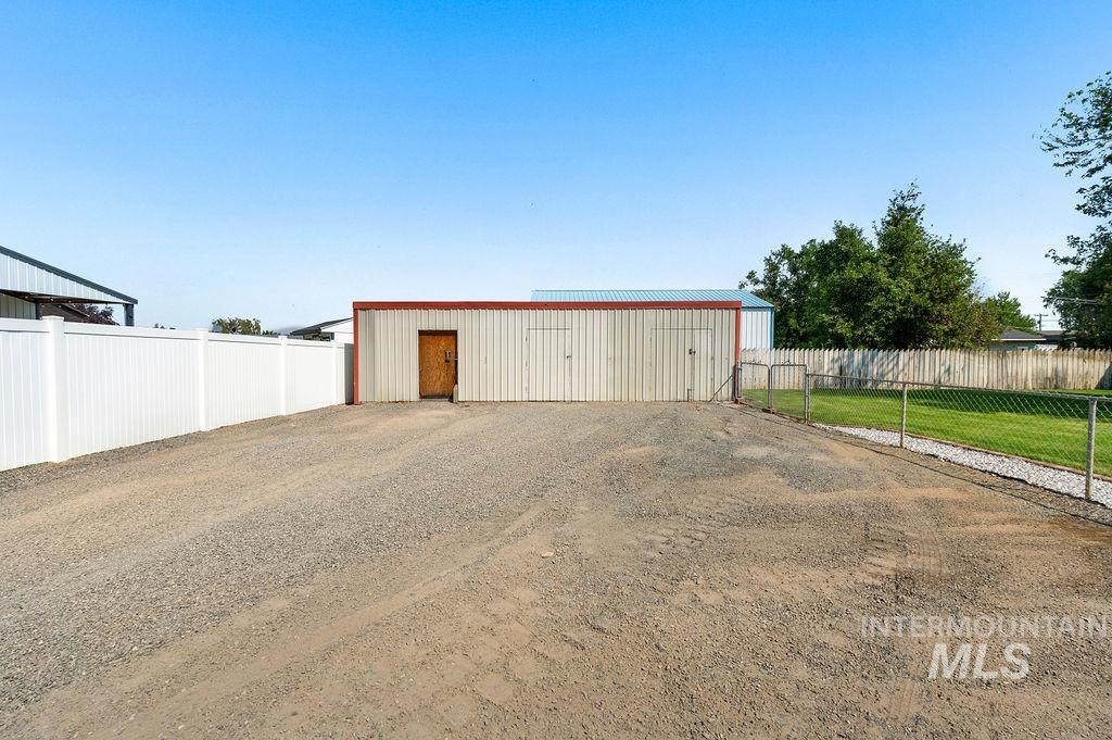 2212 10th Avenue, Clarkston, Washington 99403, 3 Bedrooms, 2 Bathrooms, Residential For Sale, Price $419,500,MLS 98997298