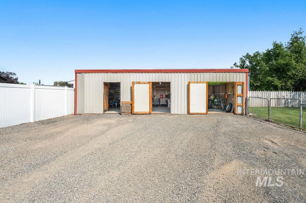 2212 10th Avenue, Clarkston, Washington 99403, 3 Bedrooms, 2 Bathrooms, Residential For Sale, Price $419,500,MLS 98997298