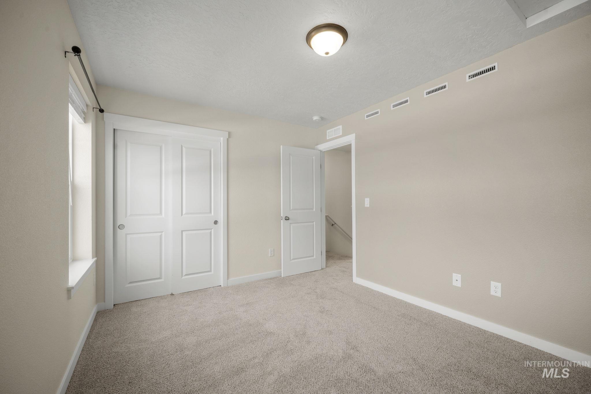 5855 S Carlburg Ln, Boise, Idaho 83709, 2 Bedrooms, 2.5 Bathrooms, Residential For Sale, Price $325,000, 98997300