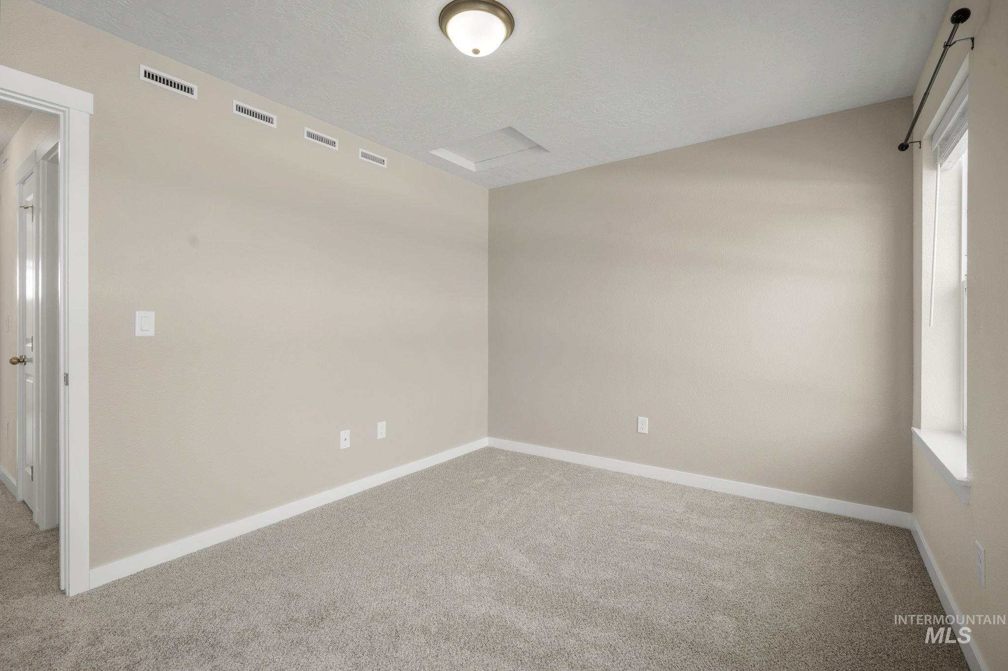 5855 S Carlburg Ln, Boise, Idaho 83709, 2 Bedrooms, 2.5 Bathrooms, Residential For Sale, Price $325,000, 98997300