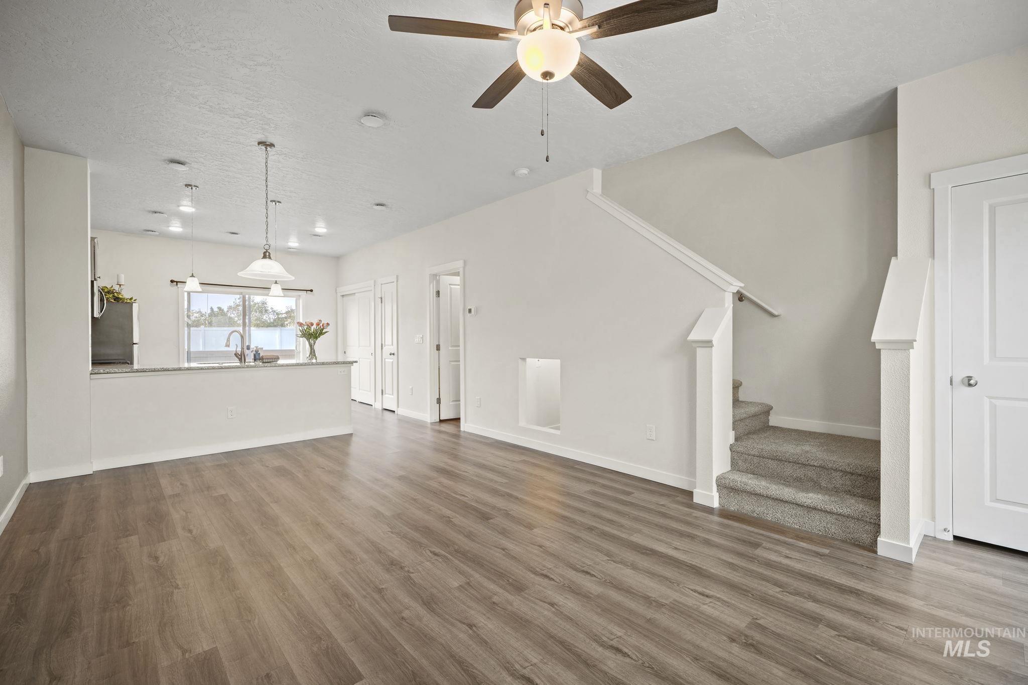 5855 S Carlburg Ln, Boise, Idaho 83709, 2 Bedrooms, 2.5 Bathrooms, Residential For Sale, Price $325,000, 98997300