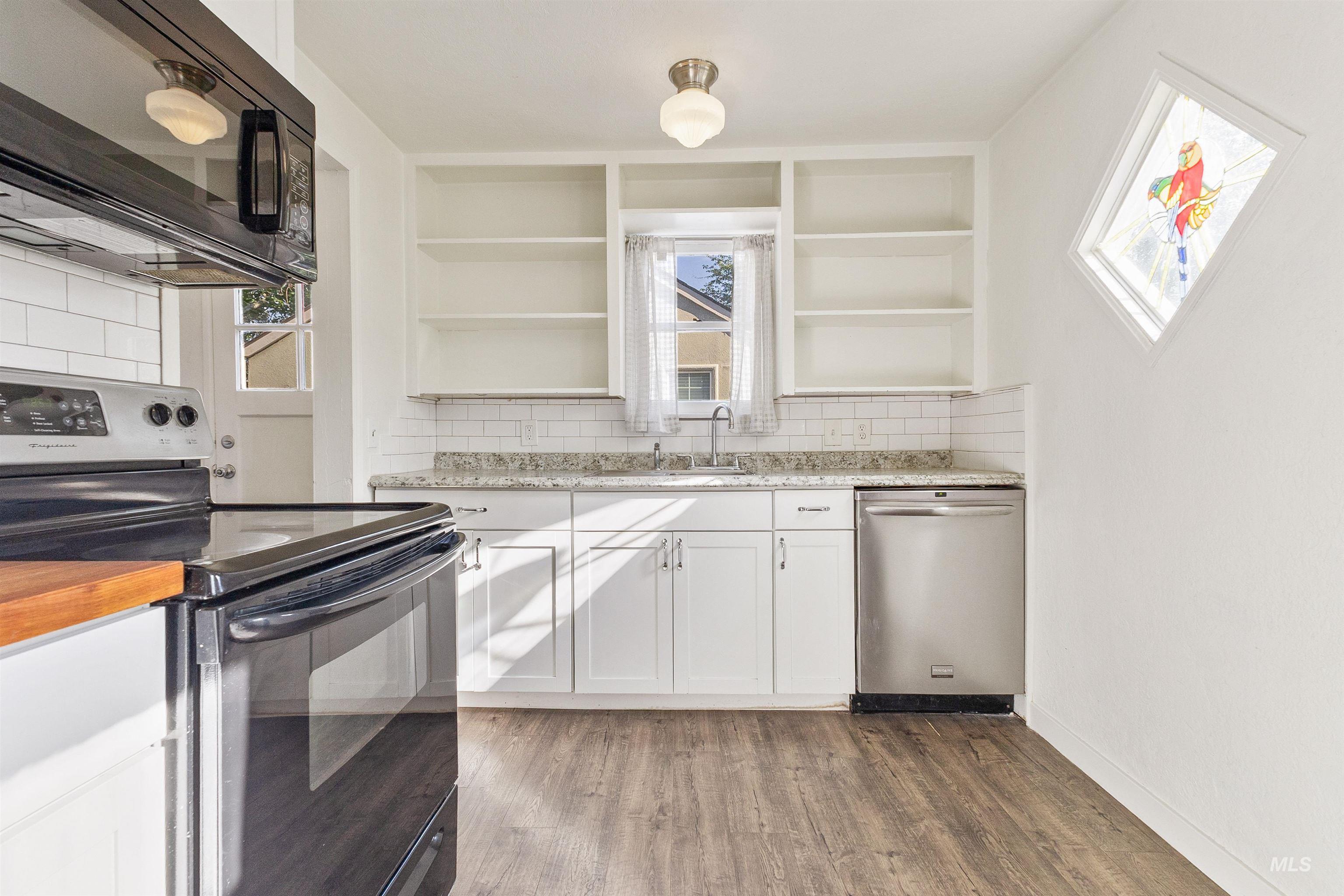 1525 S Longmont Ave, Boise, Idaho 83706, 2 Bedrooms, 1 Bathroom, Residential For Sale, Price $449,900,MLS 98997302
