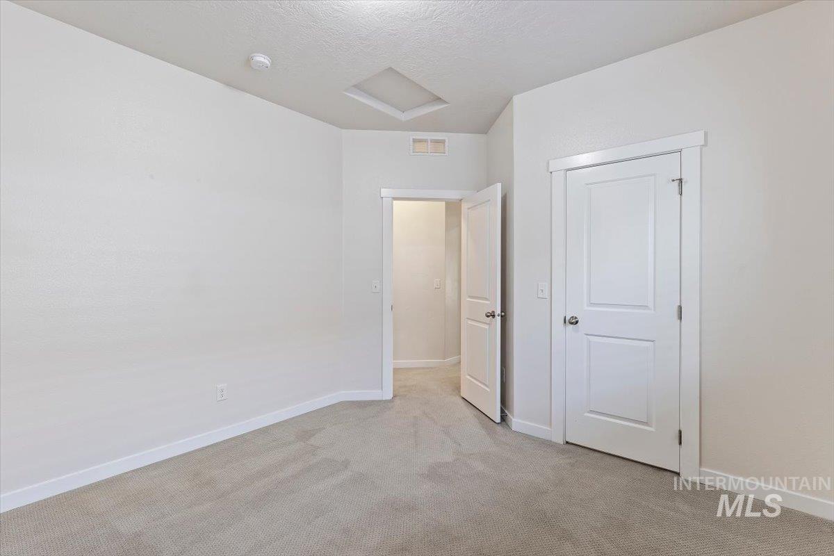 1496 E Strauss, Meridian, Idaho 83646, 4 Bedrooms, 2 Bathrooms, Residential For Sale, Price $589,900,MLS 98997305