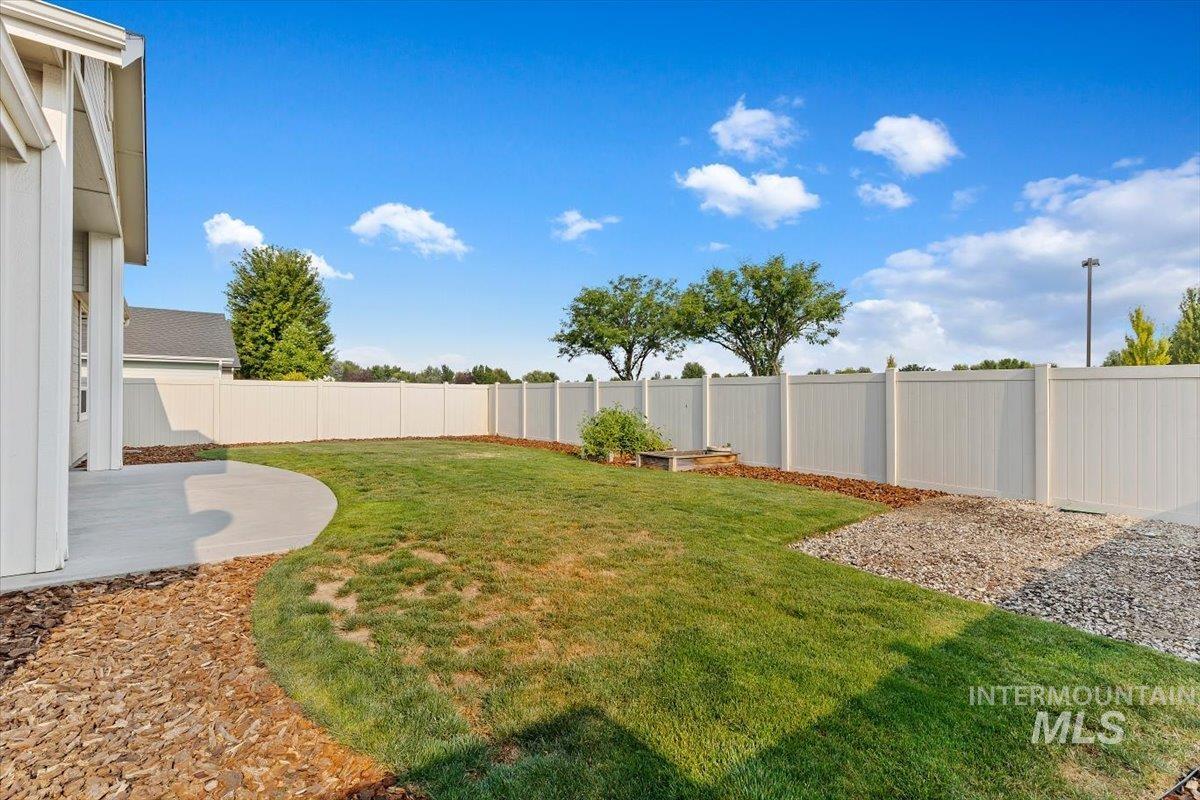 1496 E Strauss, Meridian, Idaho 83646, 4 Bedrooms, 2 Bathrooms, Residential For Sale, Price $589,900,MLS 98997305