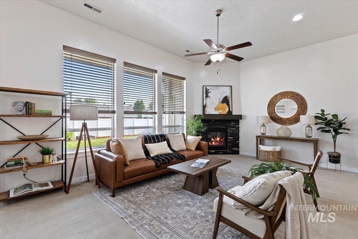 1496 E Strauss, Meridian, Idaho 83646, 4 Bedrooms, 2 Bathrooms, Residential For Sale, Price $589,900,MLS 98997305