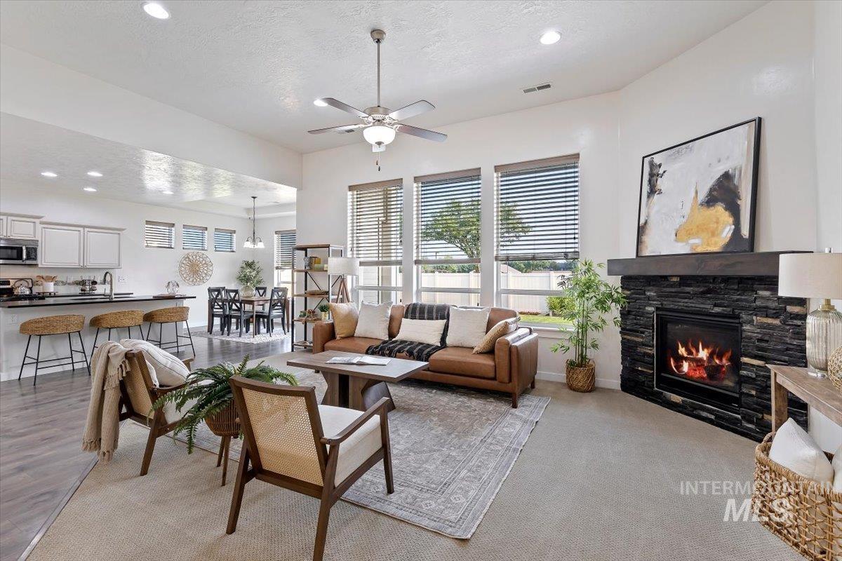 1496 E Strauss, Meridian, Idaho 83646, 4 Bedrooms, 2 Bathrooms, Residential For Sale, Price $589,900,MLS 98997305