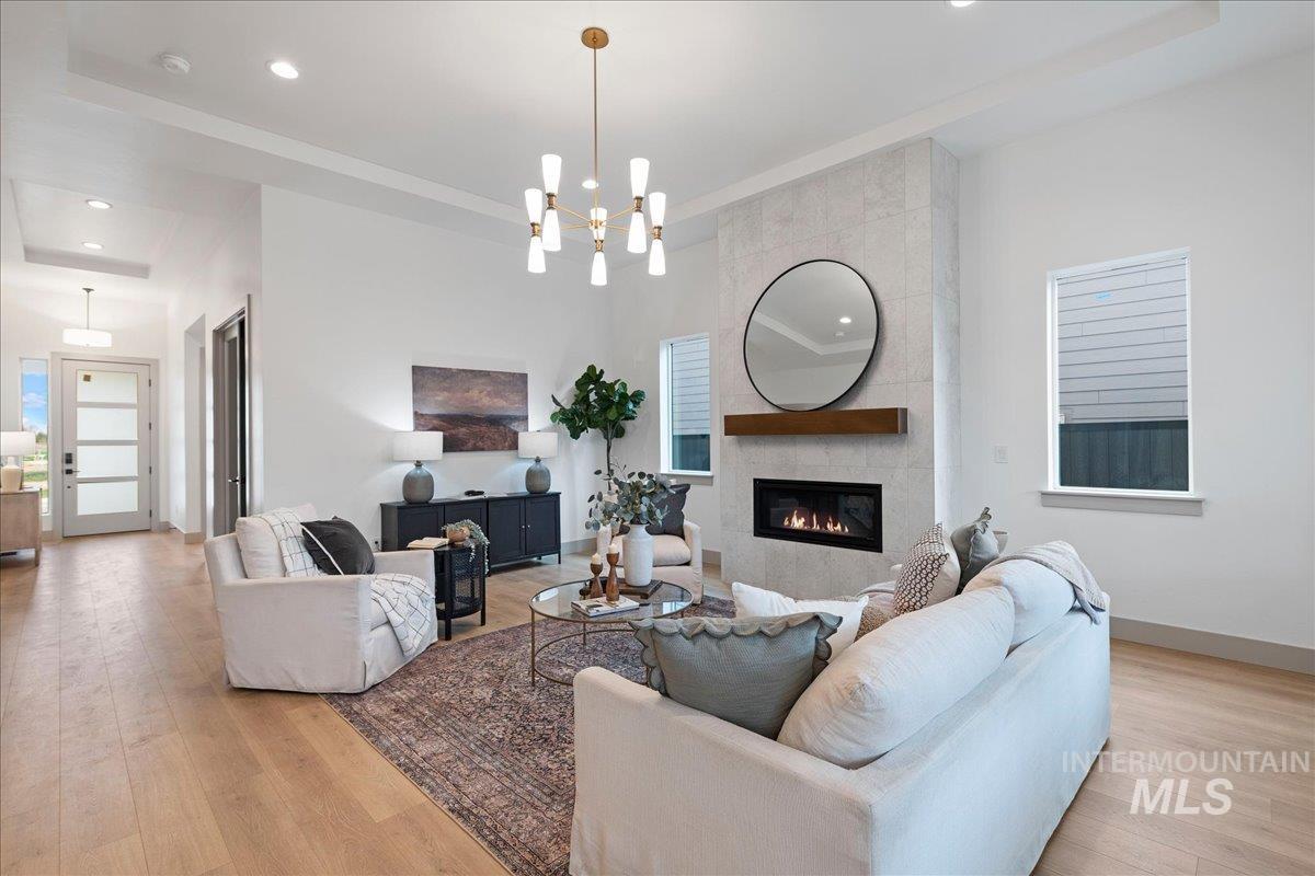 6070 N Arctic Fox, Meridian, Idaho 83646, 3 Bedrooms, 2 Bathrooms, Residential For Sale, Price $642,000,MLS 98997307