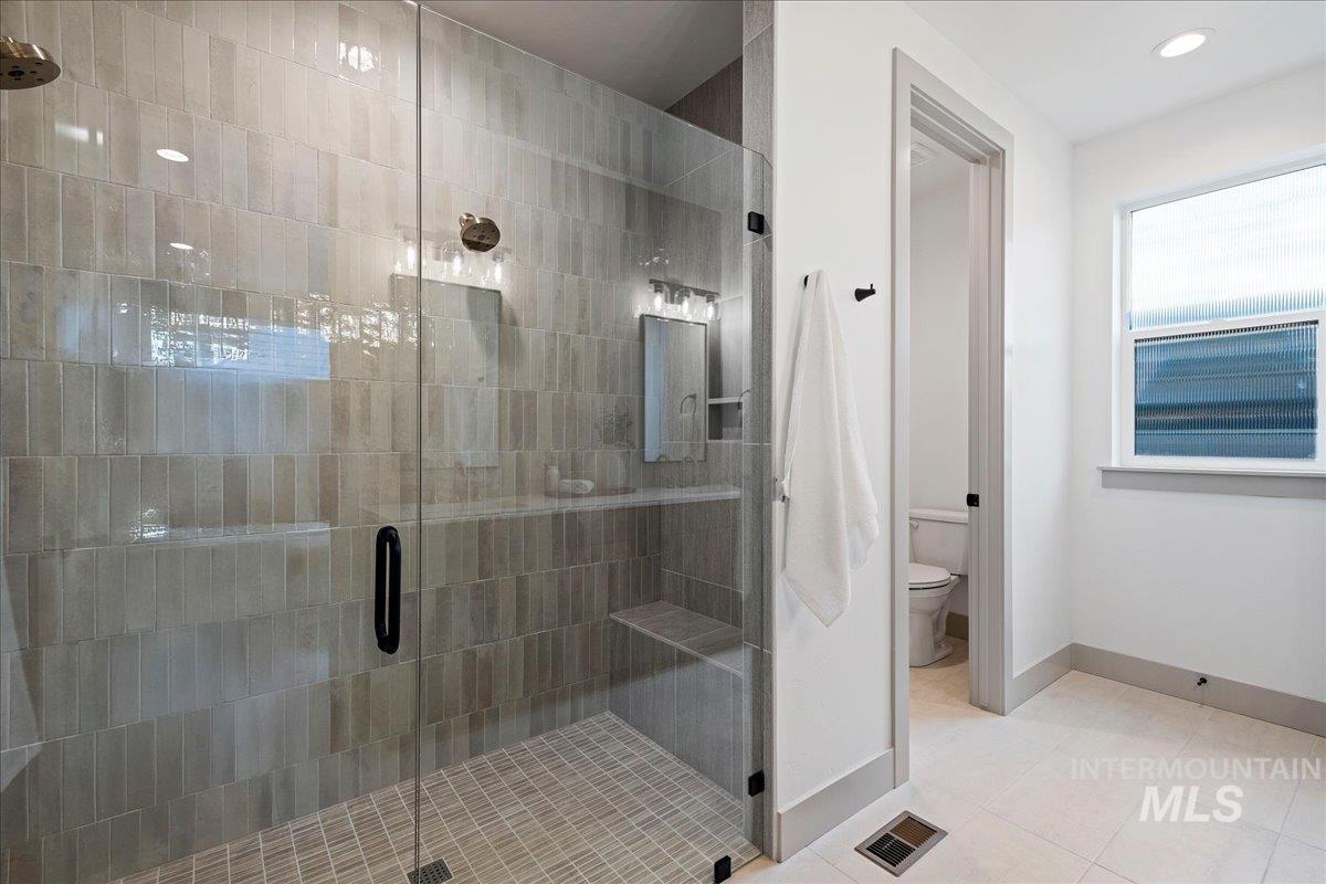 6070 N Arctic Fox, Meridian, Idaho 83646, 3 Bedrooms, 2 Bathrooms, Residential For Sale, Price $642,000,MLS 98997307