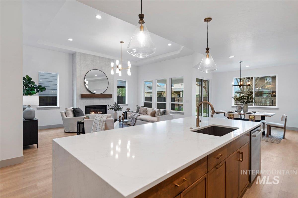 6070 N Arctic Fox, Meridian, Idaho 83646, 3 Bedrooms, 2 Bathrooms, Residential For Sale, Price $642,000,MLS 98997307